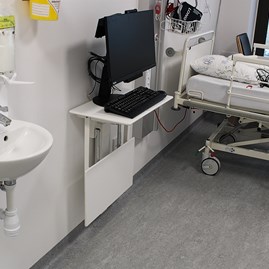 Dok-bordet er perfekt som fleksibelt hospital computerbord.