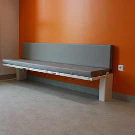 Er der brug for en hospitalspårørendesofa, kan EasyBed også benyttes til dette.